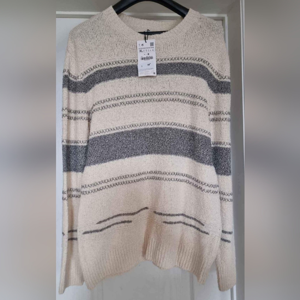 Zara XL Mens Cream and Grey Strip Sweater